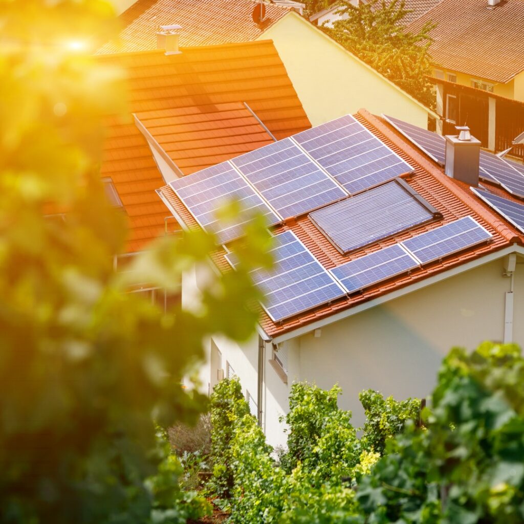 Photovoltaik Dach Einfamilienhaus